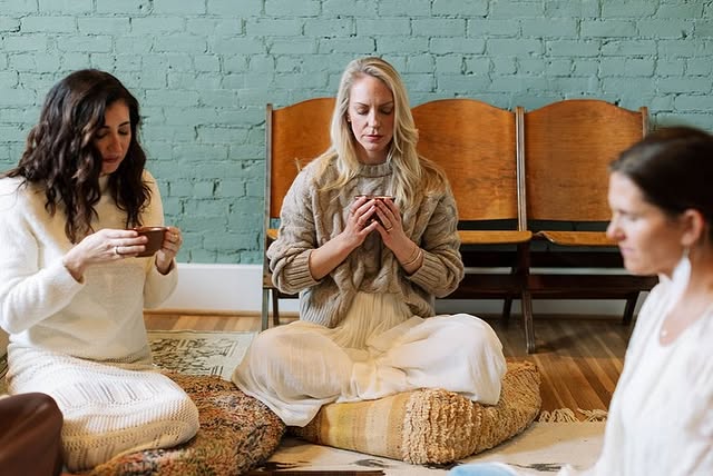 How a Tea Meditation Course Can Transform Your Mindfulness Practice
