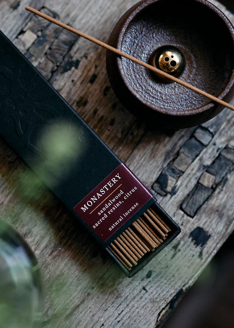 Scents of Stillness: How to Build a Sacred Morning Ritual with Incense