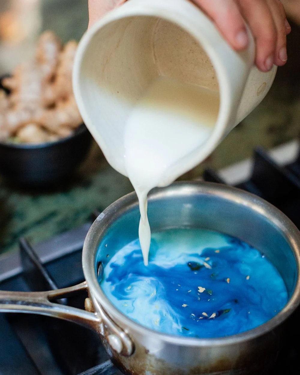 Moon Milk and Women's Health: Supporting Hormonal Balance Naturally