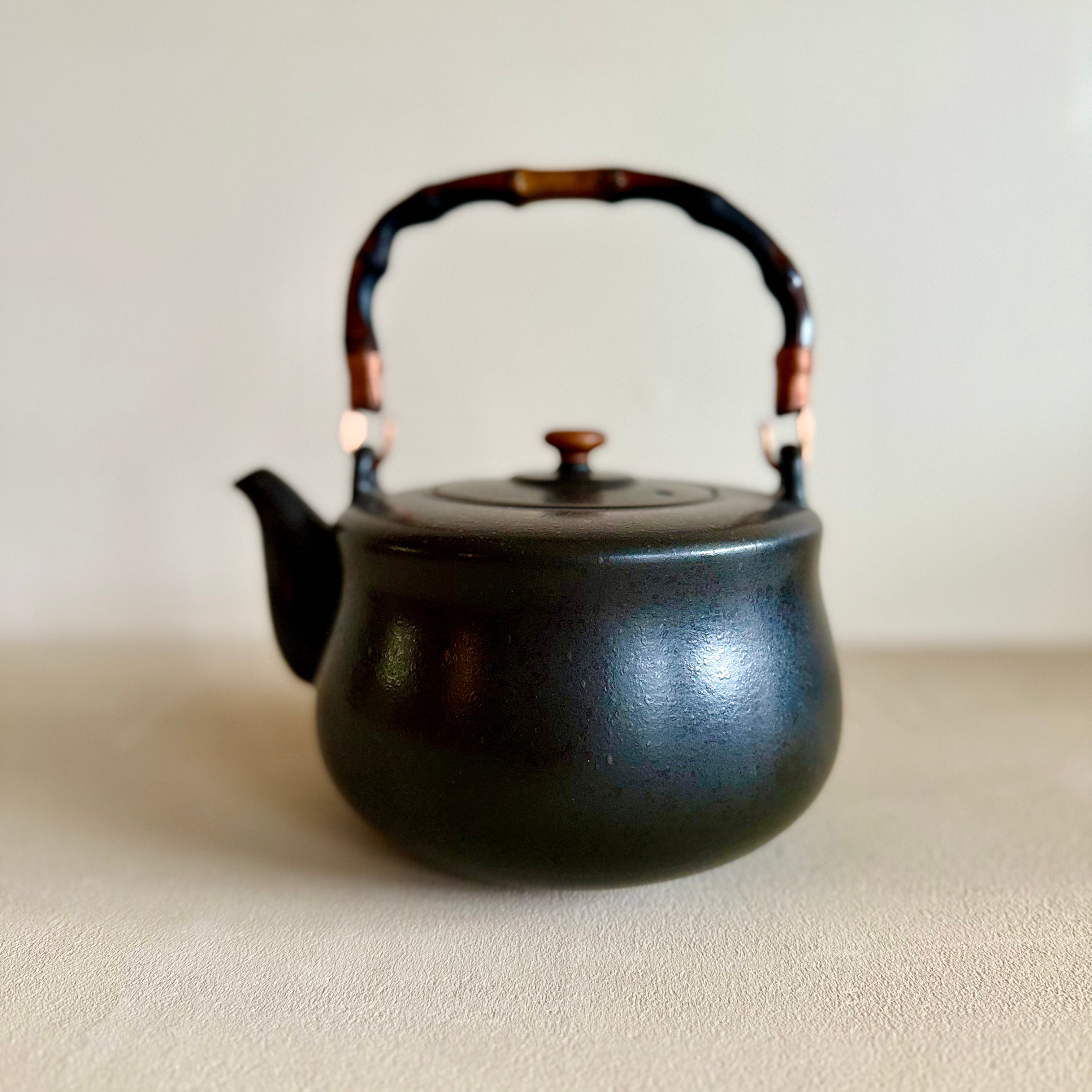 Karhu Kettle-Tea Huntress